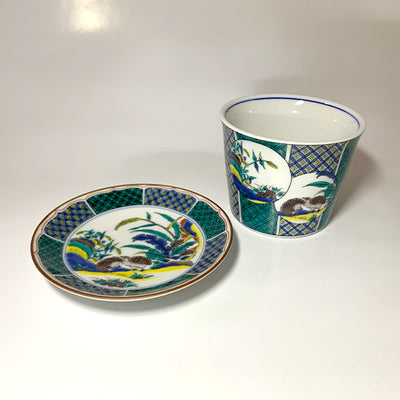 KUTANIYAKI Sake Cup and Small Plate Set, SEIKOUGAMA "UZURASOUKAZU"