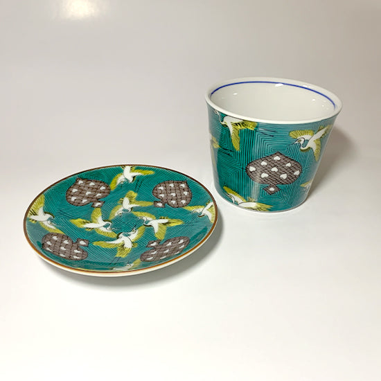 KUTANIYAKI Sake Cup and Small Plate Set, SEIKOUGAMA "TSURU"